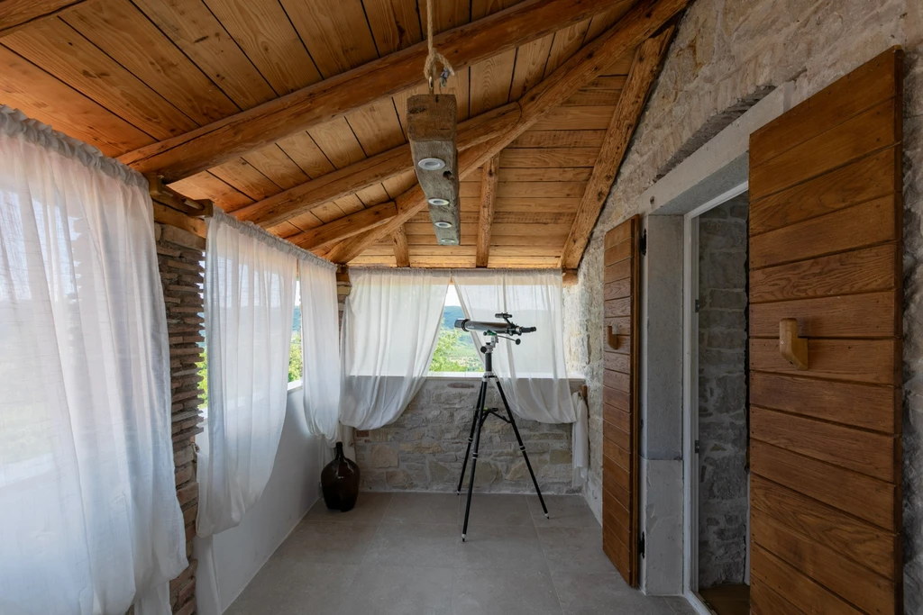 4-Bedroom Villa in Žudetići (Up to 8 Guests)