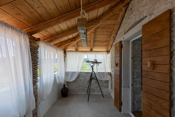 4-Bedroom Villa in Žudetići (Up to 8 Guests)