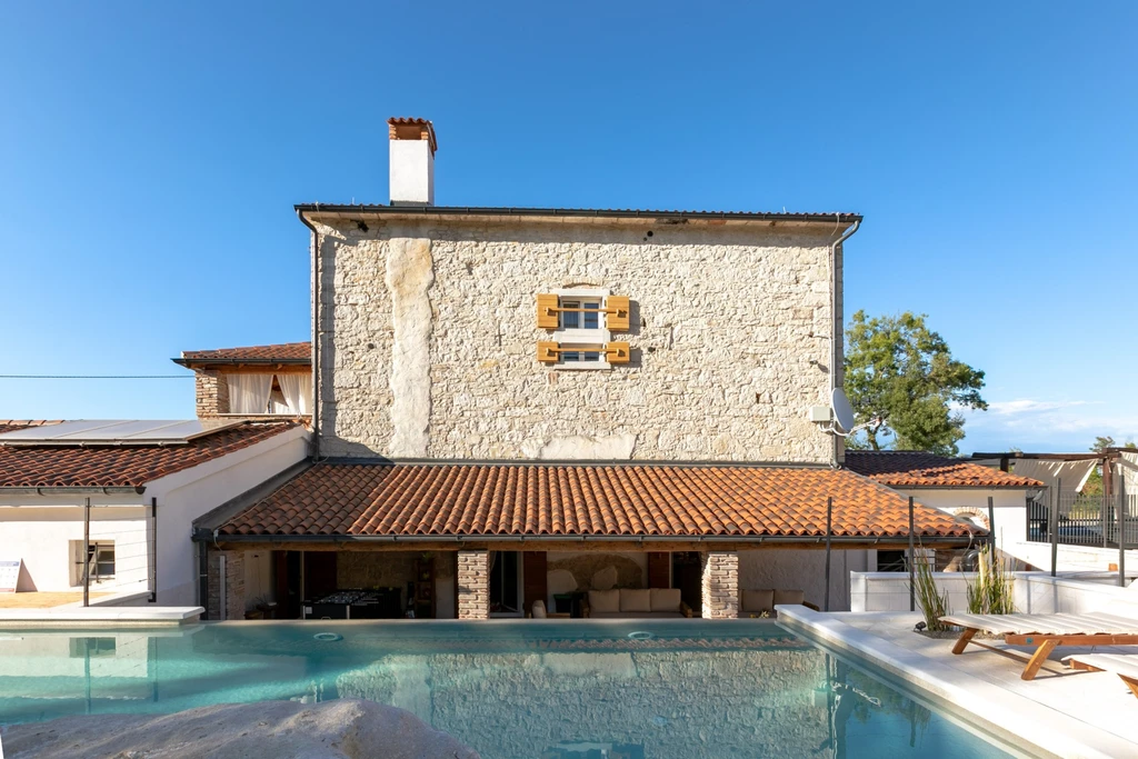 4-Bedroom Villa in Žudetići (Up to 8 Guests)