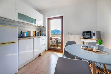 Sea-View Apartment with 1 Bedroom in Baška