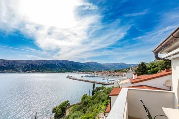 Sea-View Apartment with 1 Bedroom in Baška