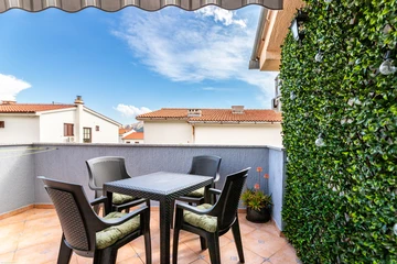 1-Bedroom Apartment with Parking in Baška