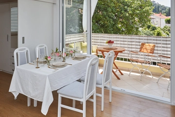 2-Bedroom Apartment in Dubrovnik with Balcony
