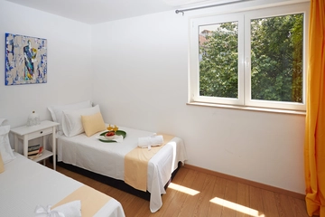 2-Bedroom Apartment in Dubrovnik with Balcony