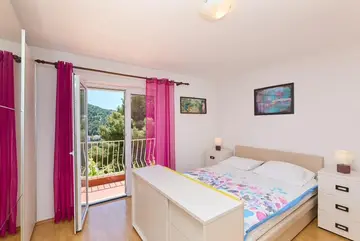 Dubrovnik One-Bedroom Apartment with Sea View