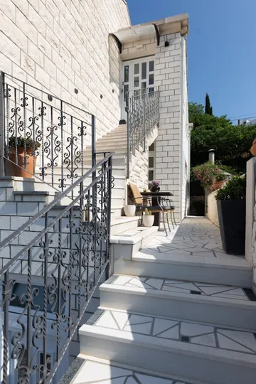 Air-Conditioned Apartment for 2 in Dubrovnik