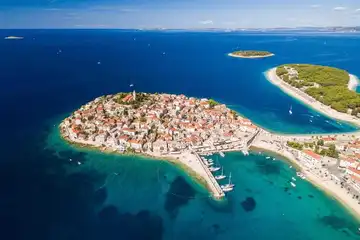 Ružić Villa for Up to 10 Guests