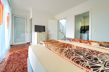 Villa with Heated Pool and Sea Views in Klimno