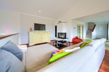 Villa with Heated Pool and Sea Views in Klimno