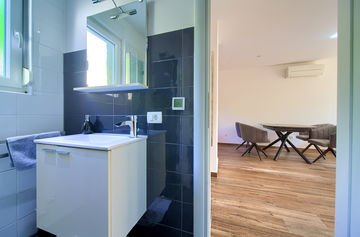 Villa with Heated Pool and Sea Views in Klimno