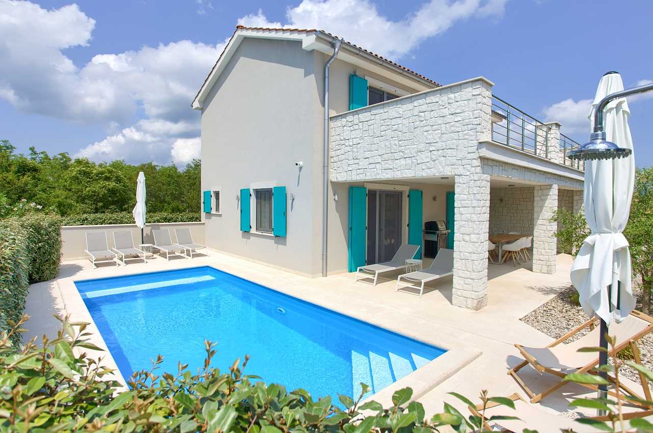 Casa Ulika with barrier-free ground floor and heated pool