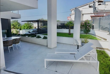 Villa in Vantačići (Krk) with Heated Pool