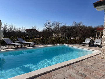 3-Bedroom Villa in Kras (Krk) for 6 Guests