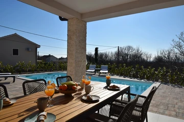 3-Bedroom Villa in Kras (Krk) for 6 Guests