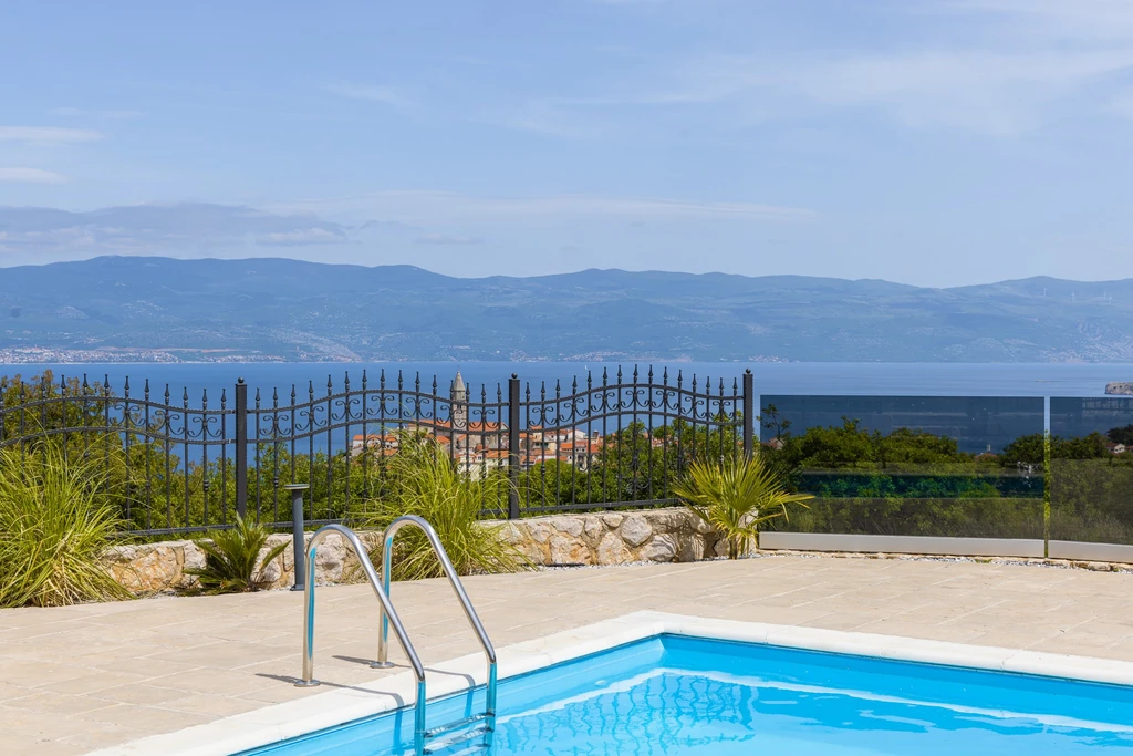 Villa in Vrbnik (Krk) with Heated Pool & Sea View