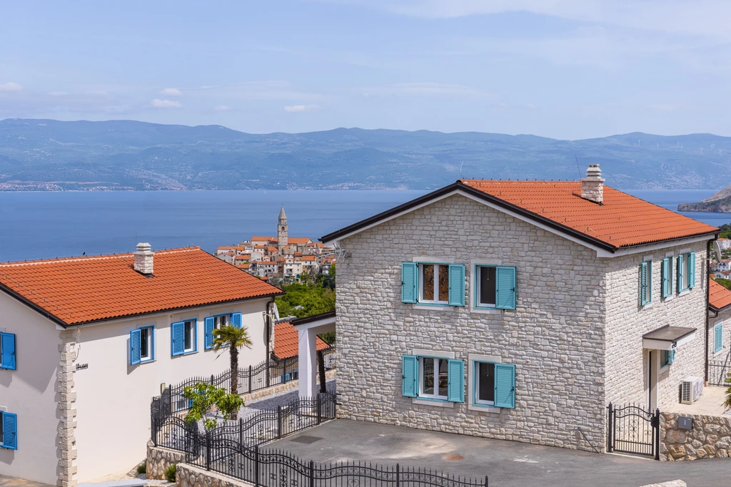 Villa in Vrbnik (Krk) with Heated Pool & Sea View