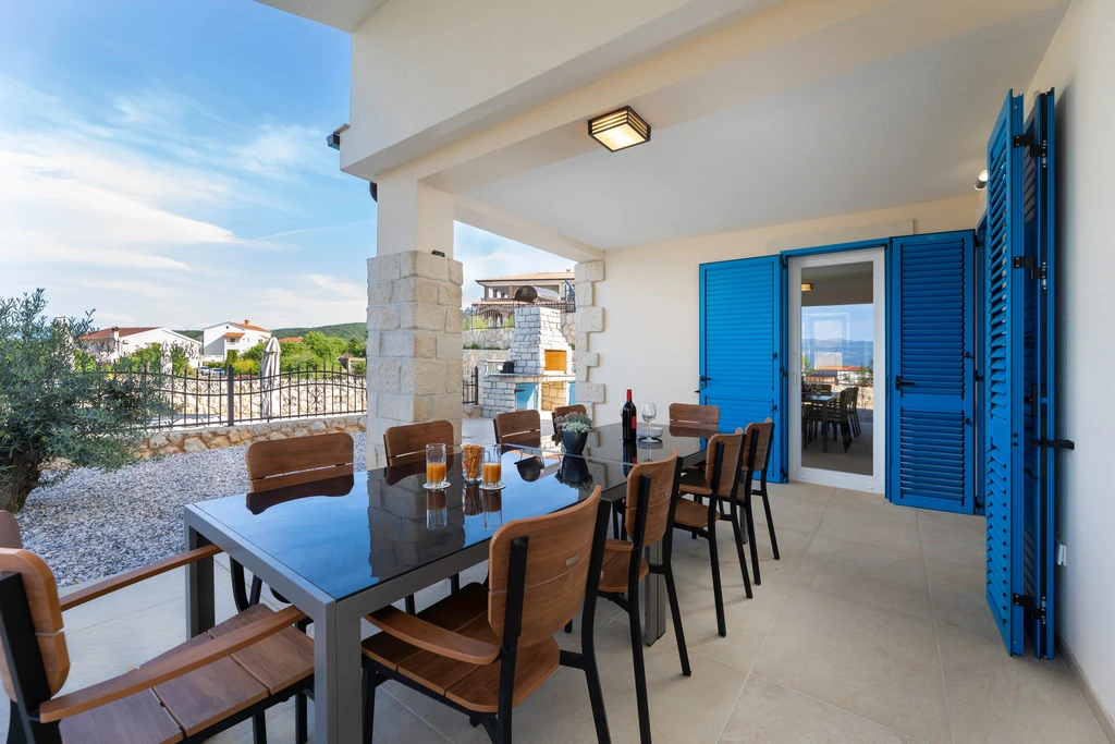 Heated-Pool Villa with Sea Views in Vrbnik