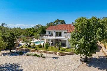 4-Bedroom Villa in Kras (Krk) for Up to 10