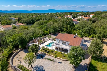 4-Bedroom Villa in Kras (Krk) for Up to 10