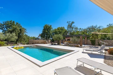 4-Bedroom Villa in Kras (Krk) for Up to 10