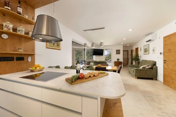 5-Bedroom Villa in Milohnići (Krk) for 10 Guests