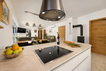 5-Bedroom Villa in Milohnići (Krk) for 10 Guests