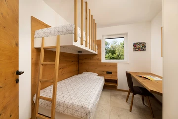 5-Bedroom Villa in Milohnići (Krk) for 10 Guests