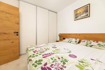 5-Bedroom Villa in Milohnići (Krk) for 10 Guests