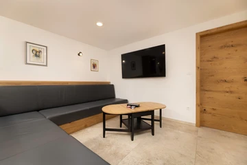 5-Bedroom Villa in Milohnići (Krk) for 10 Guests