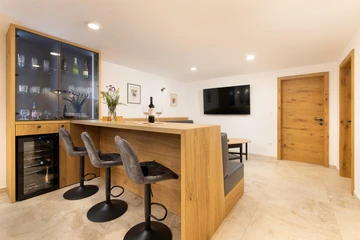 5-Bedroom Villa in Milohnići (Krk) for 10 Guests