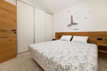 5-Bedroom Villa in Milohnići (Krk) for 10 Guests