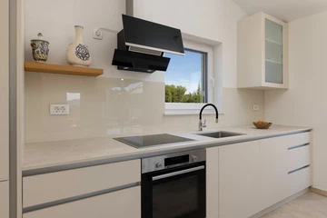 5-Bedroom Villa in Milohnići (Krk) for 10 Guests