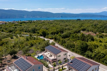 5-Bedroom Villa in Milohnići (Krk) for 10 Guests