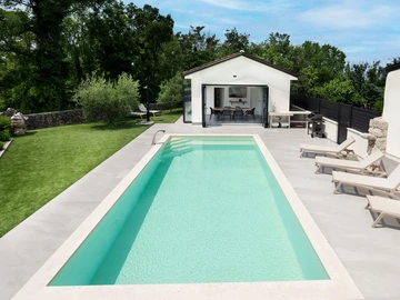 2-Bedroom Villa in Žgombići (Krk) for 6 Guests