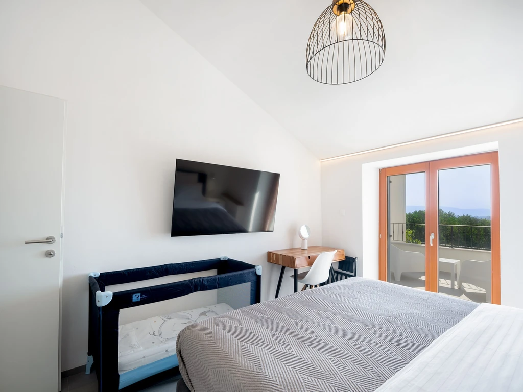 2-Bedroom Villa in Žgombići (Krk) for 6 Guests