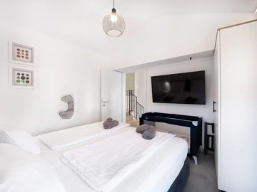 2-Bedroom Villa in Žgombići (Krk) for 6 Guests