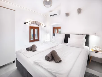 2-Bedroom Villa in Žgombići (Krk) for 6 Guests