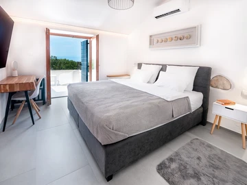 2-Bedroom Villa in Žgombići (Krk) for 6 Guests