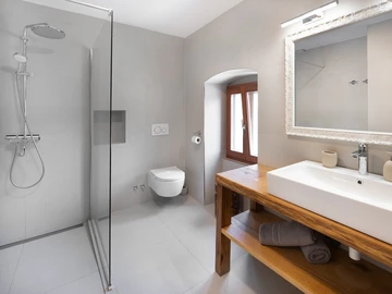 2-Bedroom Villa in Žgombići (Krk) for 6 Guests