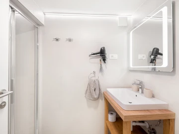 2-Bedroom Villa in Žgombići (Krk) for 6 Guests