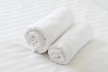 Crveni Vrh House for 4 with Private Beach Access