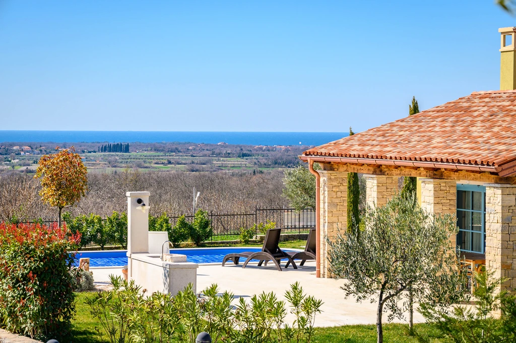 Vardica Holiday House with Private Pool and Sea View