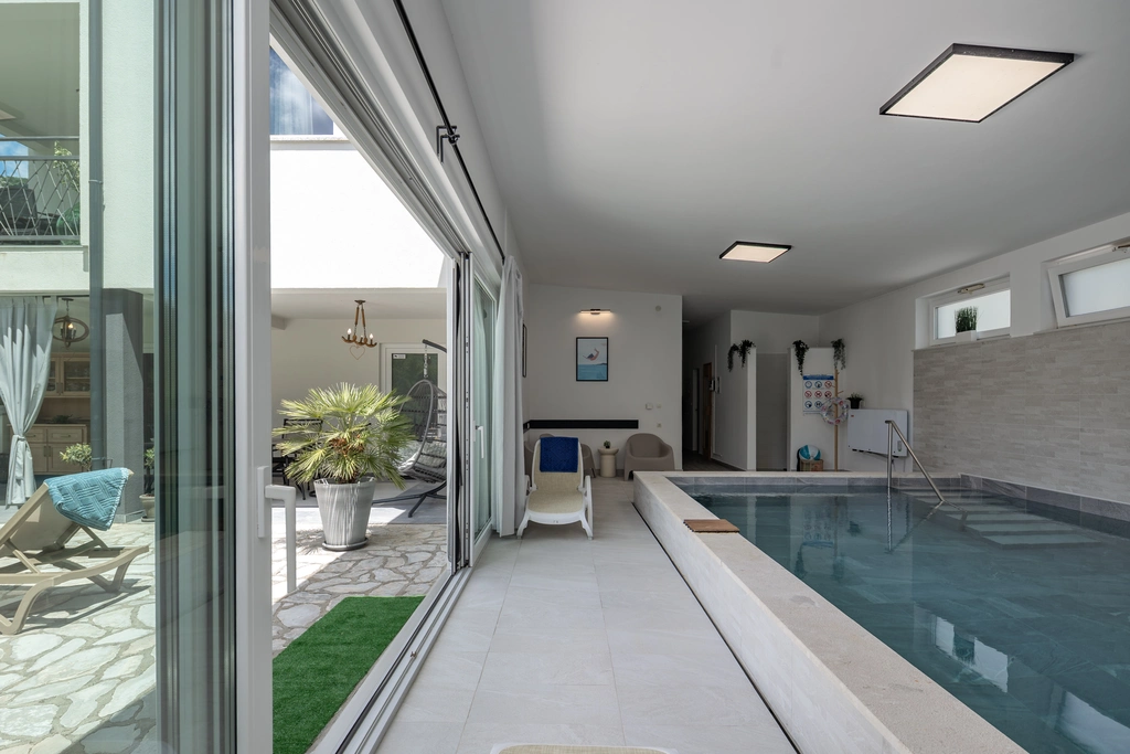 4-Bedroom Villa in Tribalj for Up to 8 Guests