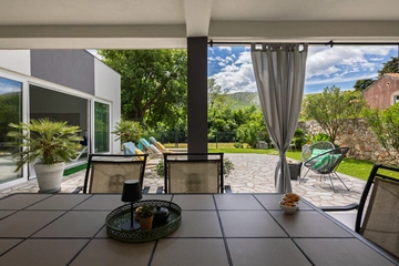 4-Bedroom Villa in Tribalj for Up to 8 Guests