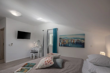 4-Bedroom Villa in Tribalj for Up to 8 Guests