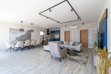 5-Bedroom Villa in Orasac for Up to 10 Guests
