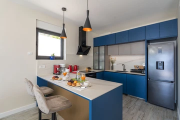 5-Bedroom Villa in Orasac for Up to 10 Guests