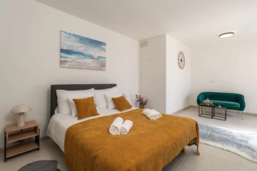 5-Bedroom Villa in Orasac for Up to 10 Guests