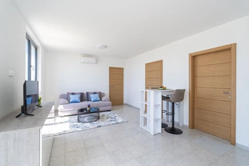 5-Bedroom Villa in Orasac for Up to 10 Guests