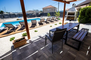 4-Bedroom Villa in Seget Donji for 8 Guests